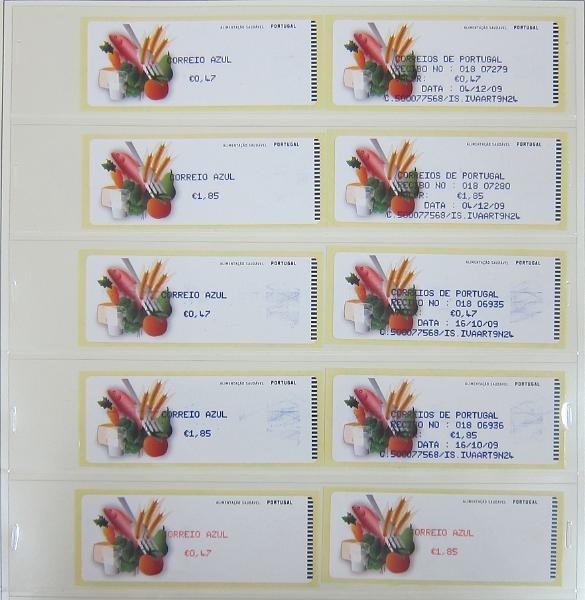 0265 (344).jpg -     Lote:    265      Colecção Especializada - Etiquetas      Lotes Especiais       Descrição:      1981/2010 &mdash; Etiquetas.   Coleção composta por 12 álbuns com etiquetas desde percursoras e Framas até 2010, com provas, erros, FDC's, etiquetas novas e usadas, sobrescritos circulados, variedades de impressão e papéis. Importante estudo. Lote a ver.        Lote ETQ       Valor Base:     &euro; 3000,00     Valor Venda:     &euro;      
